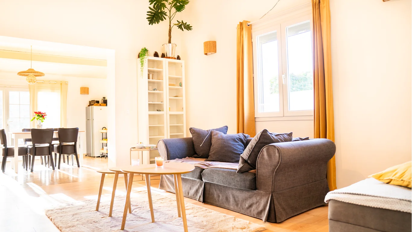 gites-mormoiron-le-pastre-salon